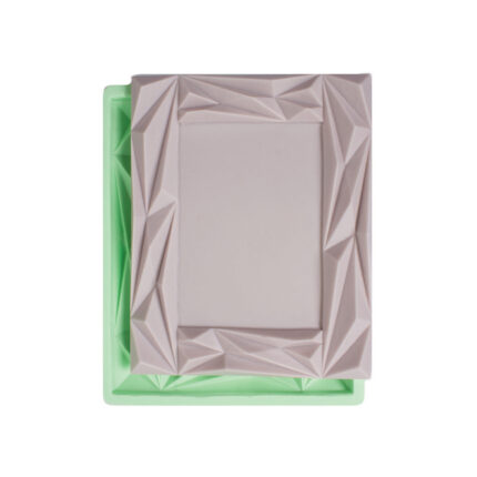 Piramit çerçeve silikon kalıp: Geometrik desenli fotoğraf çerçevesi kalıbı, RTV2 silikon.