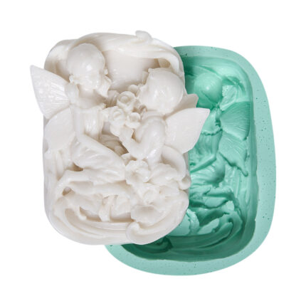 Kurdelya Romantik Periler silikon kalıbı ve dökülmüş peri figürü. Masal karakterleri masa süsü yapımı için ideal.