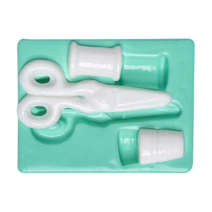 Terzi malzemeleri silikon kalıbı: makas ve yüksükler. Hobi temalı süs yapımı için ideal.