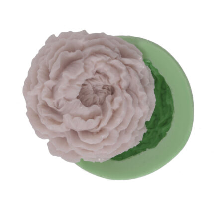 Top karanfil silikon kalıbı ile yapılmış 3 boyutlu karanfil figürü. Çiçek temalı silikon kalıp ile elde edilmiş obje.