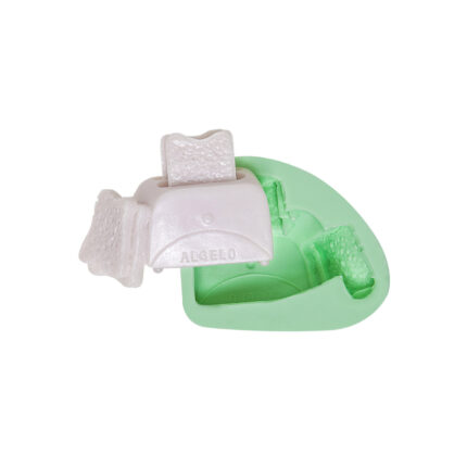 Tost makinasında ekmekler silikon kalıbı: Mutfak temalı dekorasyon veya sabun yapımı için ideal. "ALGELO" yazısı görülüyor.