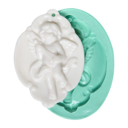 Ud çalan melek silikon kalıbı: Melek temalı mum, alçı, sabun ve epoksi yapımı için ideal. Kurdelya Müzisyen Melek Ud Çalan Silikon Kalıp