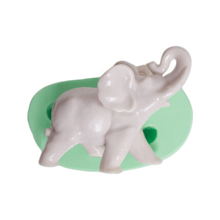 Uğur fili 3. boy silikon kalıp ile yapılmış fil figürü. Şanslı uğur fili silikon kalıp objesi.