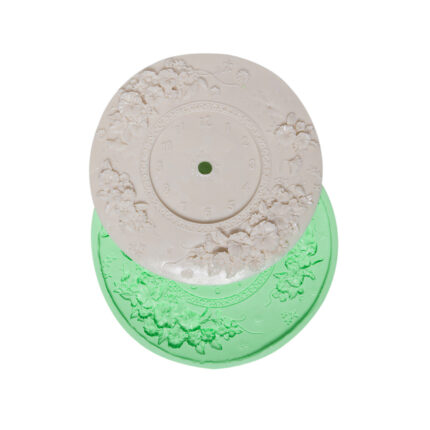 Kurdelya yuvarlak çiçek desenli saat silikon kalıbı. Nostaljik duvar süsü yapımı için ideal.