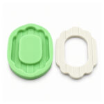 Dalgalı Kenarlı Çizgili Oval Çerçeve Silikon Kalıbı (7.5×10×1 cm – KK-2289)