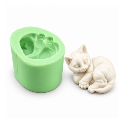 Kuyruğu Kıvrık Yatan Kedi Silikon Kalıbı (5.5×4.5×3.5 cm – KK-2275)